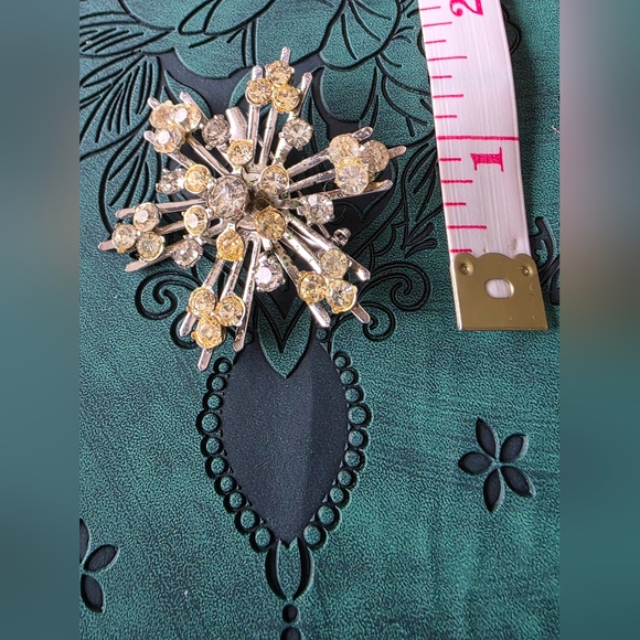 Vintage Signed Coro Rhinestone Snowflake Brooch - Picture 3 of 4